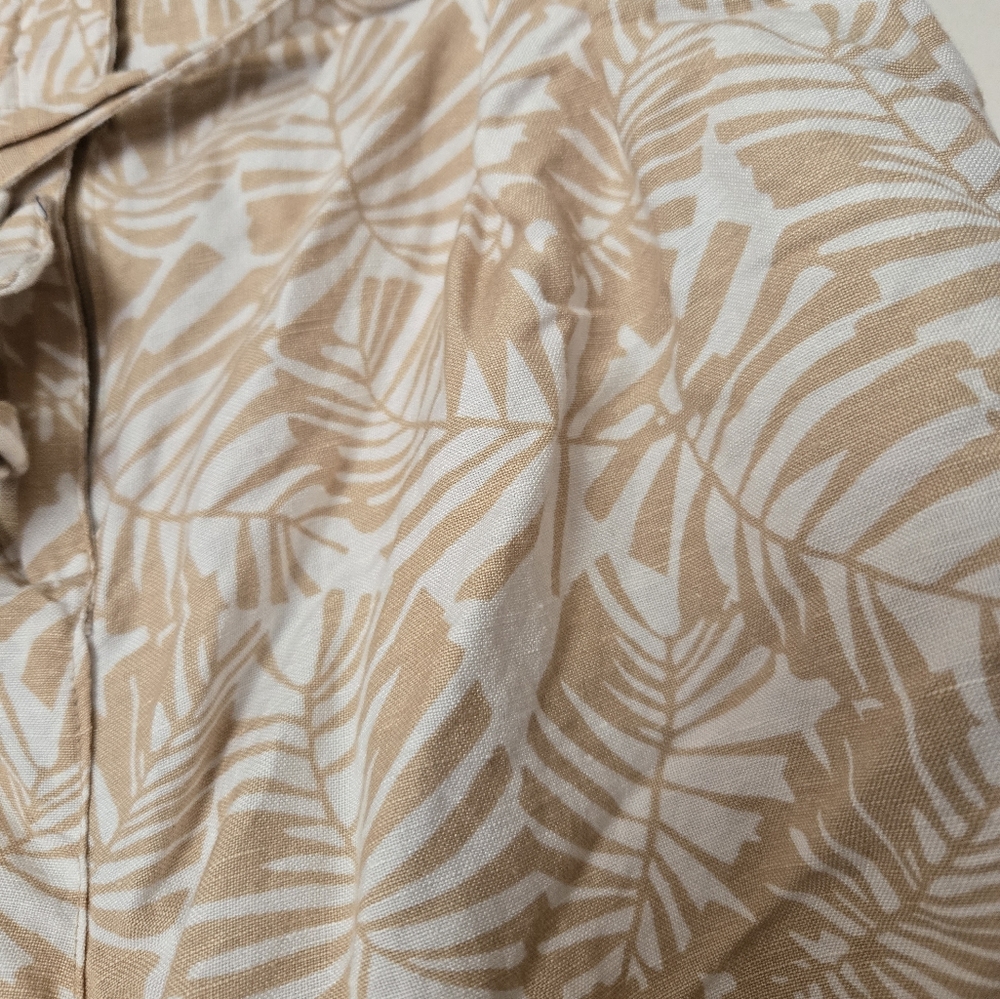 Women's Tan Leaf Print Shorts
